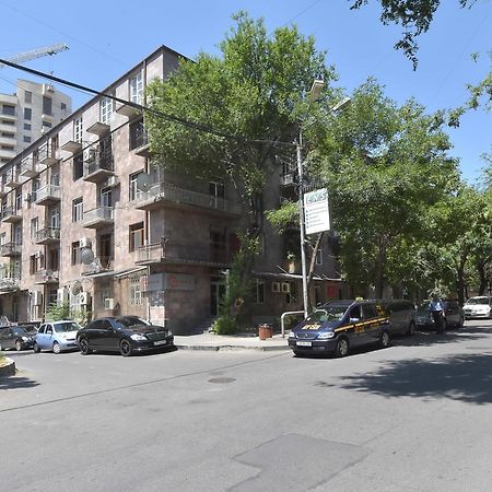 Pushkin 49 Apartman Jereván Kültér fotó